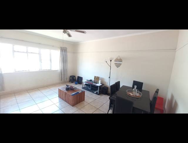 1 BEDROOM FLAT FOR SALE IN UMBILO